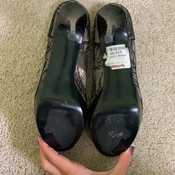 Guess Brand Pump Heels - Tan/Black Lace - Picture 8 of 9